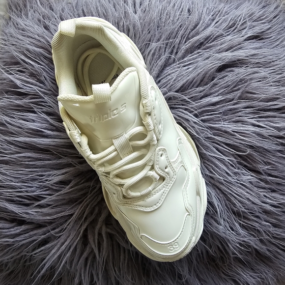 Balenciaga triple s "White Rubber" Chunky Sneakers AUTHENTIC size 39 - Picture 5 of 13